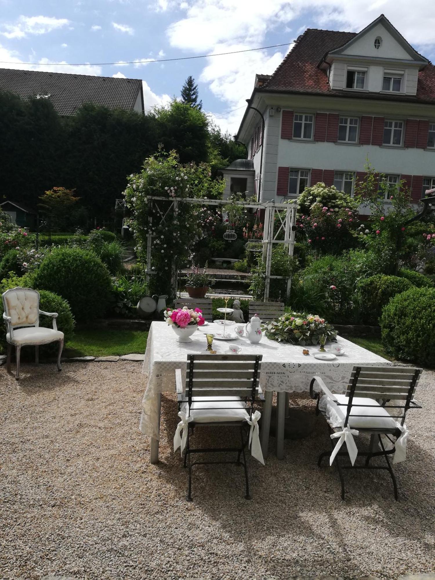 Rosenliebe Bed & Breakfast