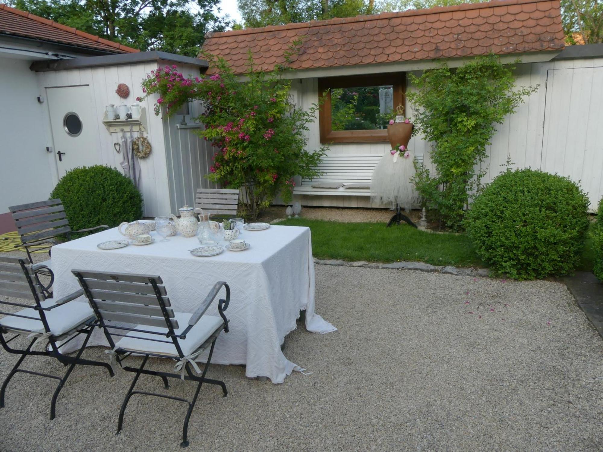 Rosenliebe Bed & Breakfast
